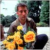 Flower power, como una regadera : photo Clive Owen, Joel Hershman
