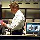 La sombra de la sospecha : photo Clark Johnson, Michael Douglas