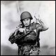 Objective, Burma! : photo Errol Flynn, Raoul Walsh