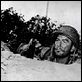 Objective, Burma! : photo Errol Flynn, Raoul Walsh