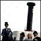 photo Buzz Kulik, Eric Idle, Julia Nickson-Soul, Peter Ustinov, Pierce Brosnan
