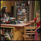 Big Bang : photo Kaley Cuoco, Mayim Bialik