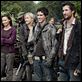 Falling Skies : photo Drew Roy, Jessy Schram, Moon Bloodgood, Noah Wyle, Seychelle Gabriel