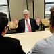 <b>John Krasinski, Warren Buffett, Zach Woods</b> Foto : The Office