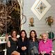 <b>Betty White, Jane Leeves, Valerie Bertinelli, Wendie Malick</b> Foto : Hot in Cleveland