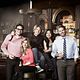 <b>Aya Cash, David Denman, Kris Marshall, Liza Lapira, Nelson Franklin</b> Foto : Mixed Signals