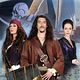 <b>Oscar Jaenada, Pilar Rubio, Silvia Abascal</b> Foto : Piratas