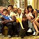 <b>Antonio Resines, Belén Rueda, Fran Perea, Jorge Jurado, Natalia Sánchez</b> Foto : Los Serrano