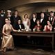 <b>Adrian Scarborough, Anne Reid, Art Malik, Claire Foy, Ed Stoppard</b> Foto : Arriba y abajo Remake