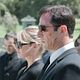Awake : photo Jason Isaacs, Laura Allen