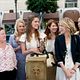 <b>Annie Mumolo, Kristen Wiig, Paul Feig</b> Foto : La boda de mi mejor amiga