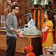 <b>Garrett Morris, Kat Dennings, Nick Zano</b> Foto : Dos chicas sin blanca