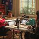 New Girl : photo Joey King, Zooey Deschanel