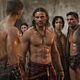 Spartacus: Sangre y arena : photo Cynthia Addai-Robinson, Dustin Clare, Manu Bennett