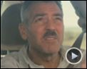 Foto : Los hombres que miraban fijamente a las cabras Clip (3)
