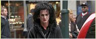 Sean Penn caracterizado como un viejo rockero