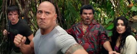 Dwayne Johnson ('Viaje al centro de la Tierra 2') le pega un puñetazo a un lagarto gigante 