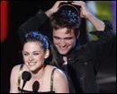 Robert+Pattinson+y+Kristen+Stewart+triunfan+en+los+MTV+Movie+Awards