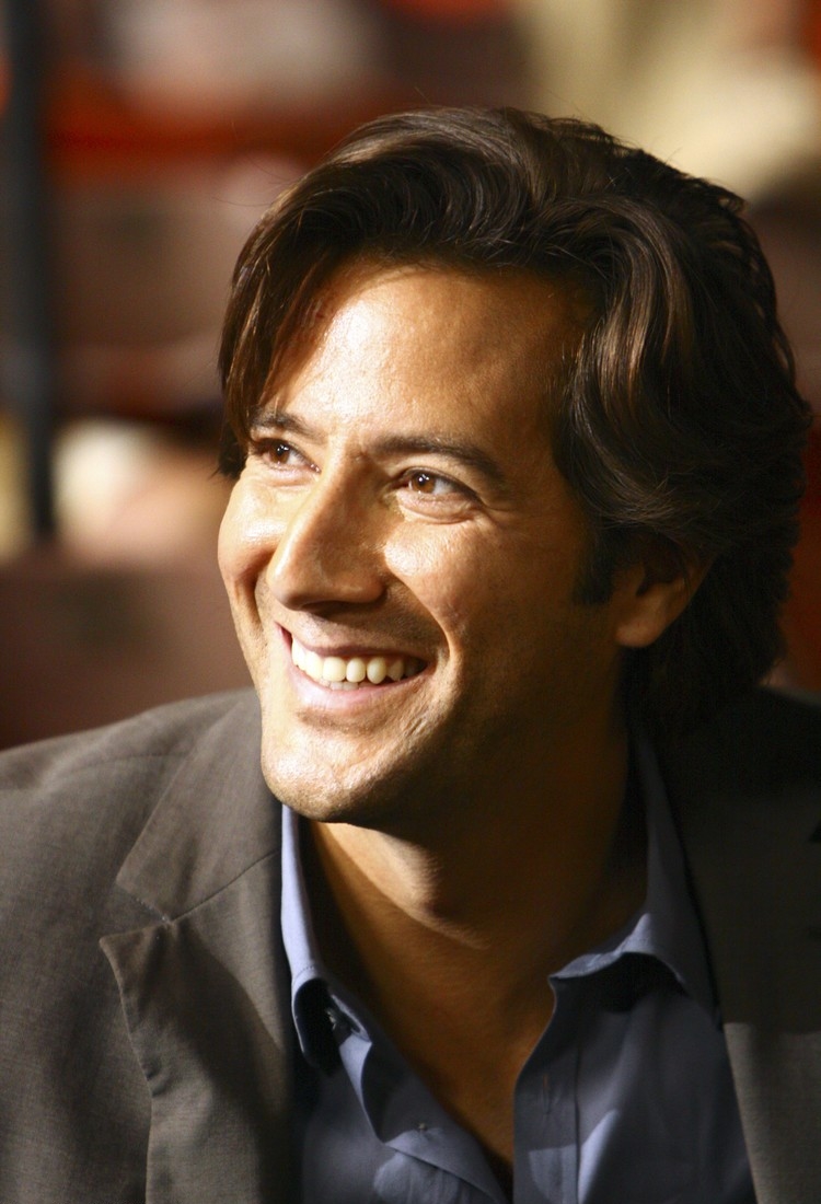 Henry Ian Cusick - Wallpaper Gallery