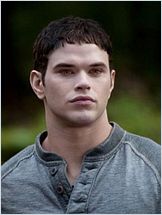 Kellan Lutz